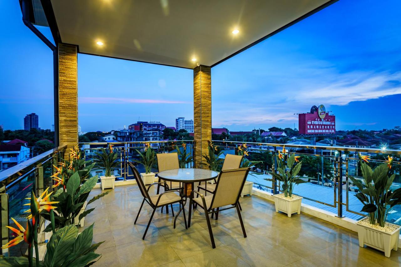 Lux Boutique Hotel Nonthaburi Exterior foto
